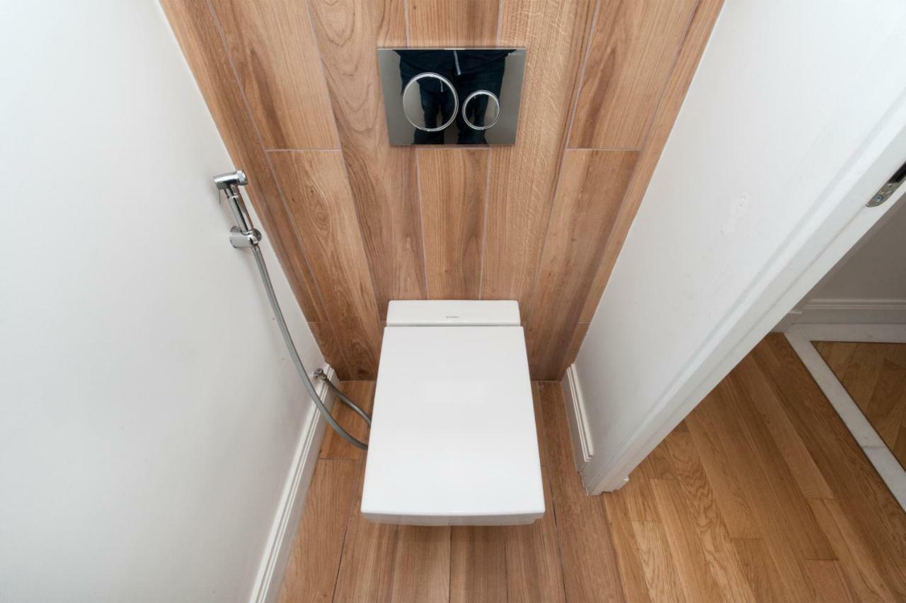 Luxury Montaigne Apartment Paris Bagian luar foto