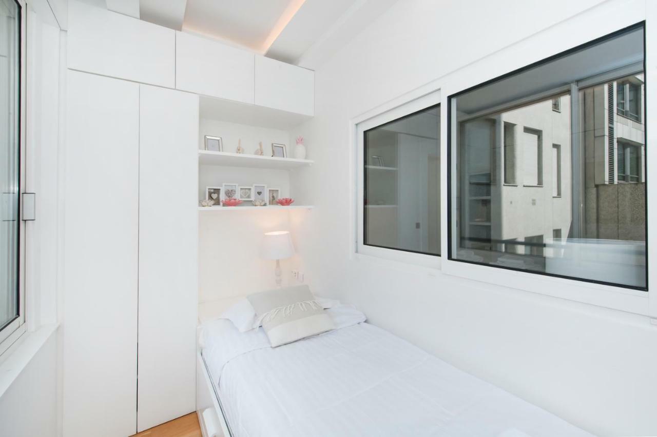 Luxury Montaigne Apartment Paris Bagian luar foto
